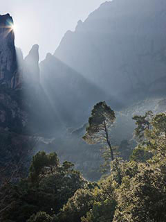 Bergsmassivet Montserrat i Katalonien Bergsmassivet Montserrat i Katalonien © Conny Nord