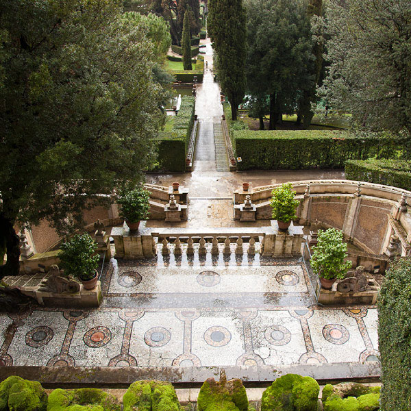 Villa d'Este terasser och trädgården © Bertil Björk
